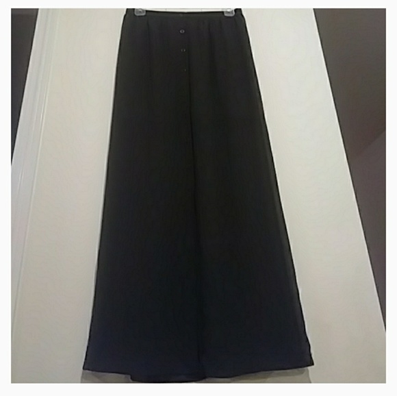 Button down Chiffon Maxi Skirt - Picture 2 of 5